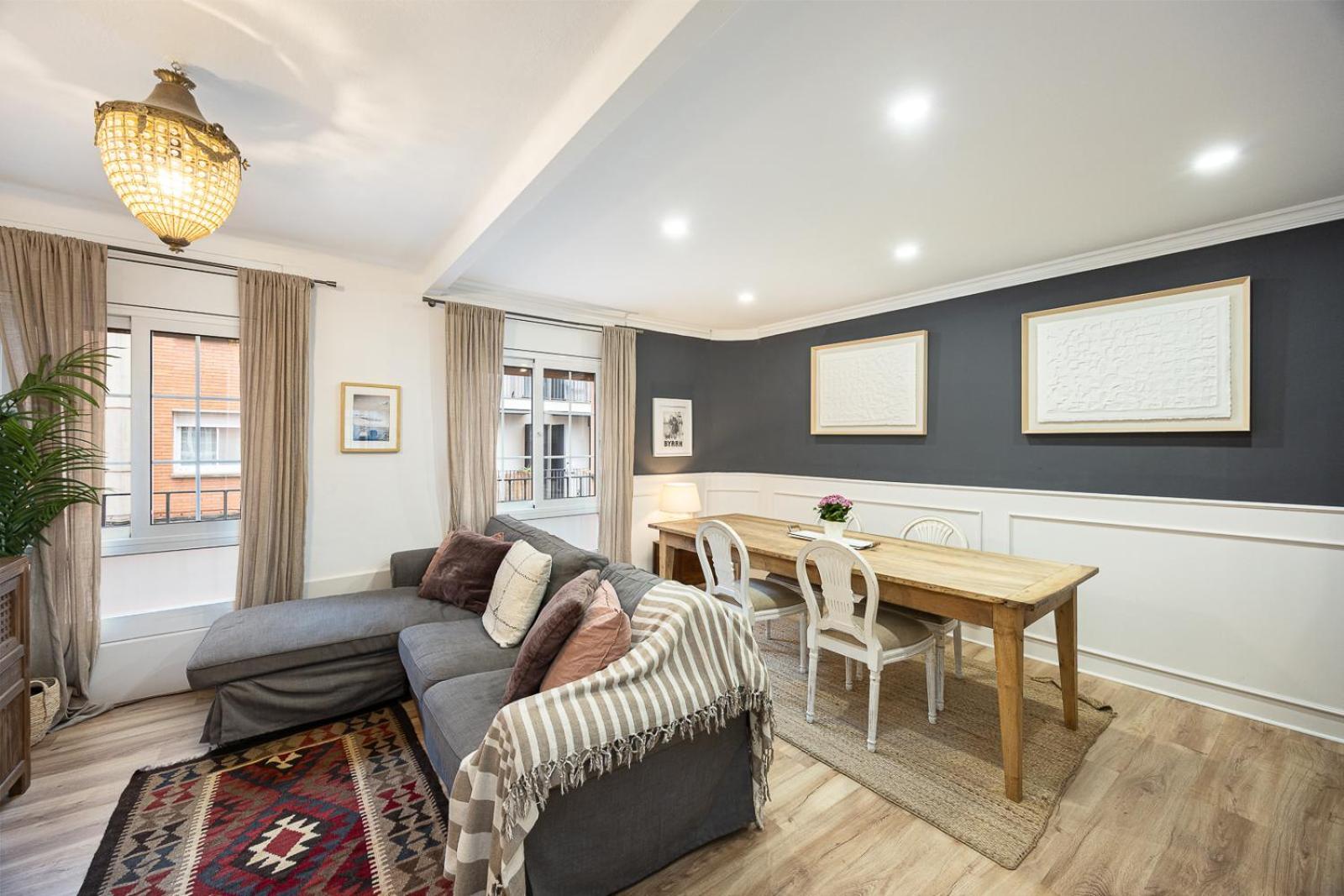 Vintage 3 Bdr Apartment Esplugues de Llobregat